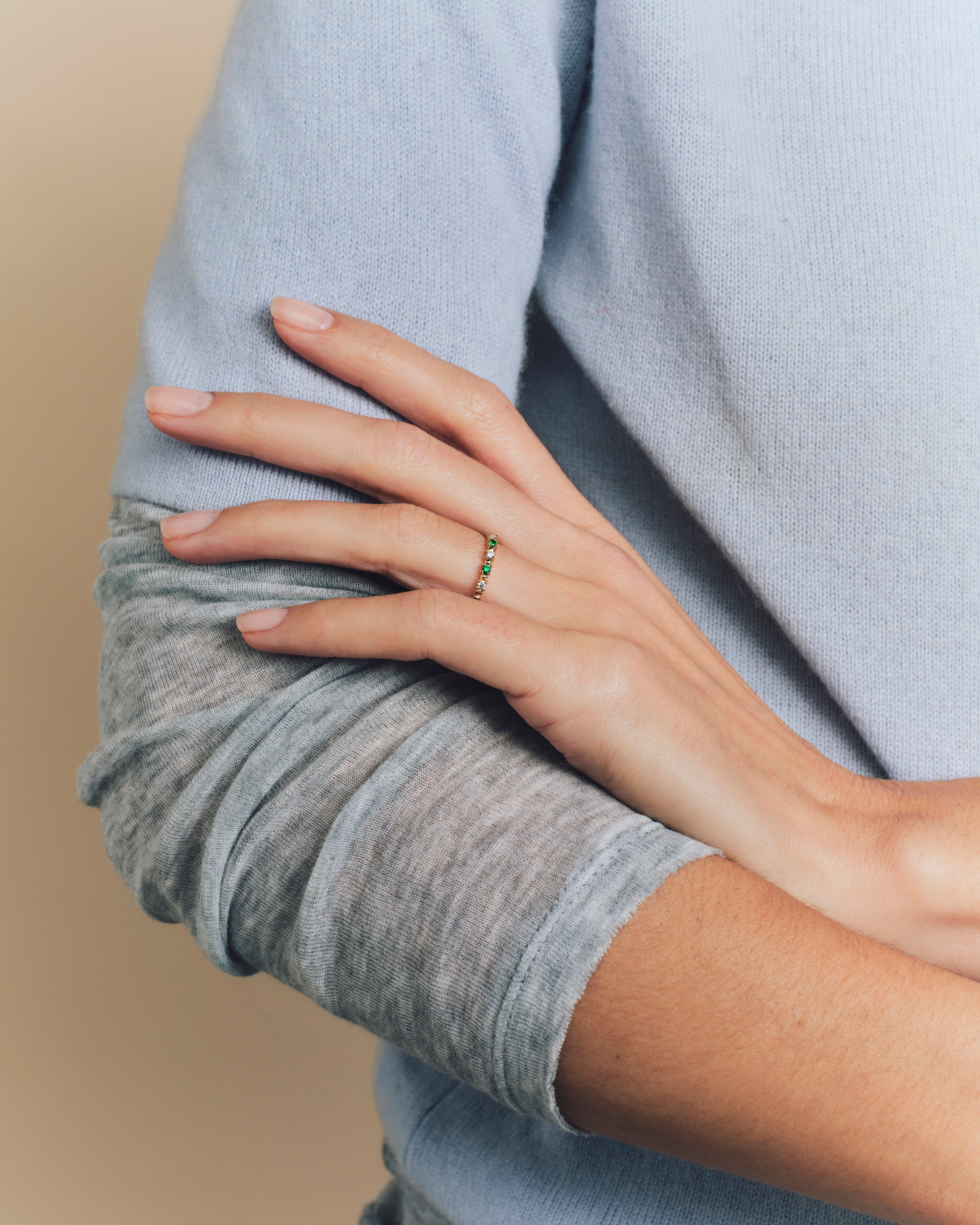 Bague Alma Baby émeraudes et diamants - Or blanc