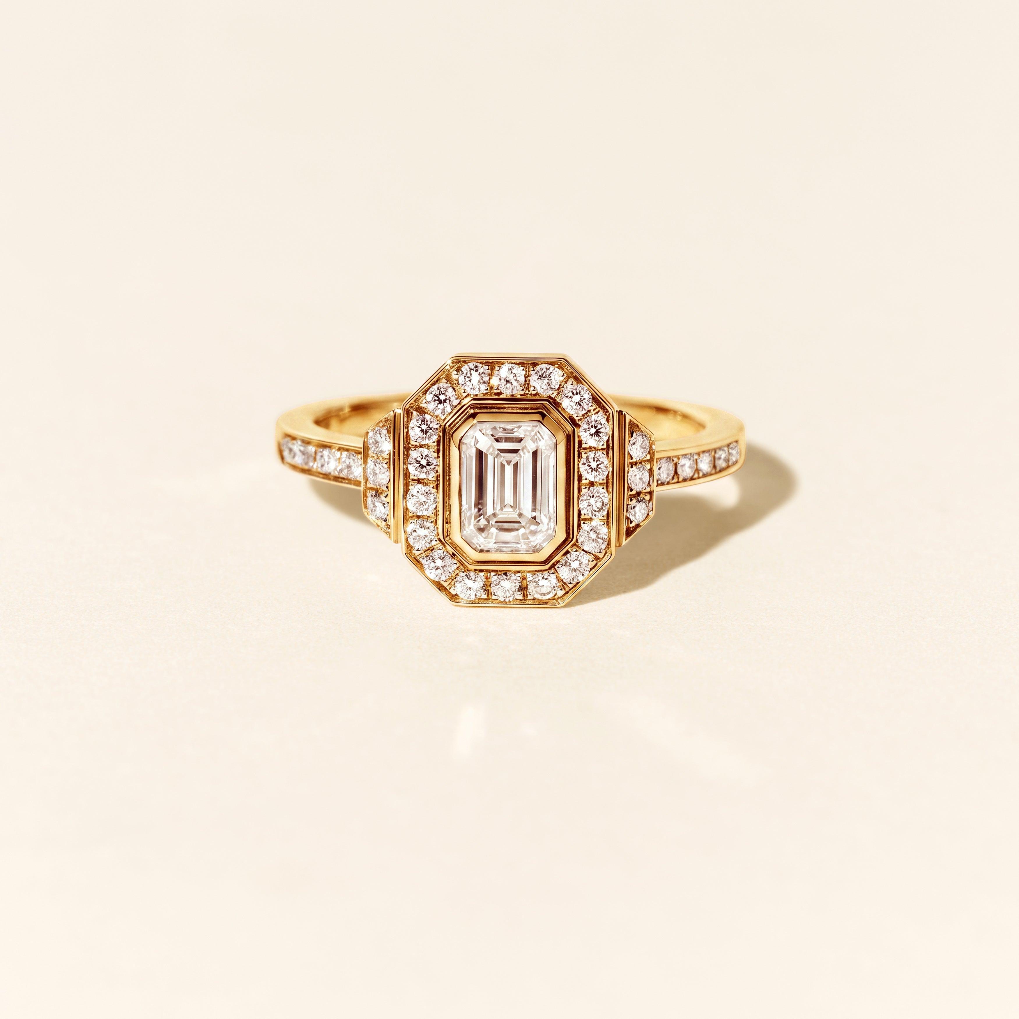 Art Deco Signature Ring with 0.50 carat diamonds - Yellow Gold