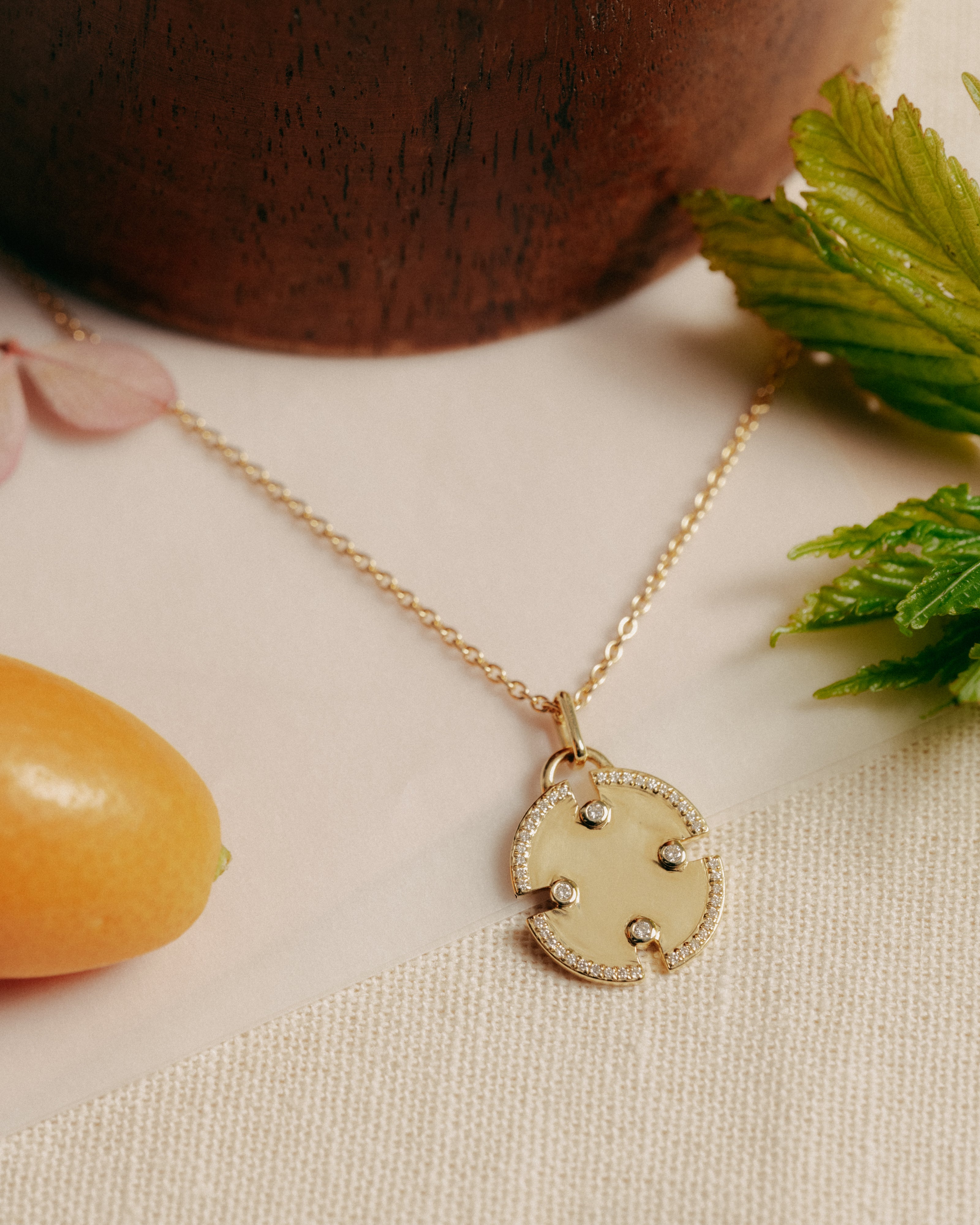 Pendentif - Médaille - Quatuor - Or jaune