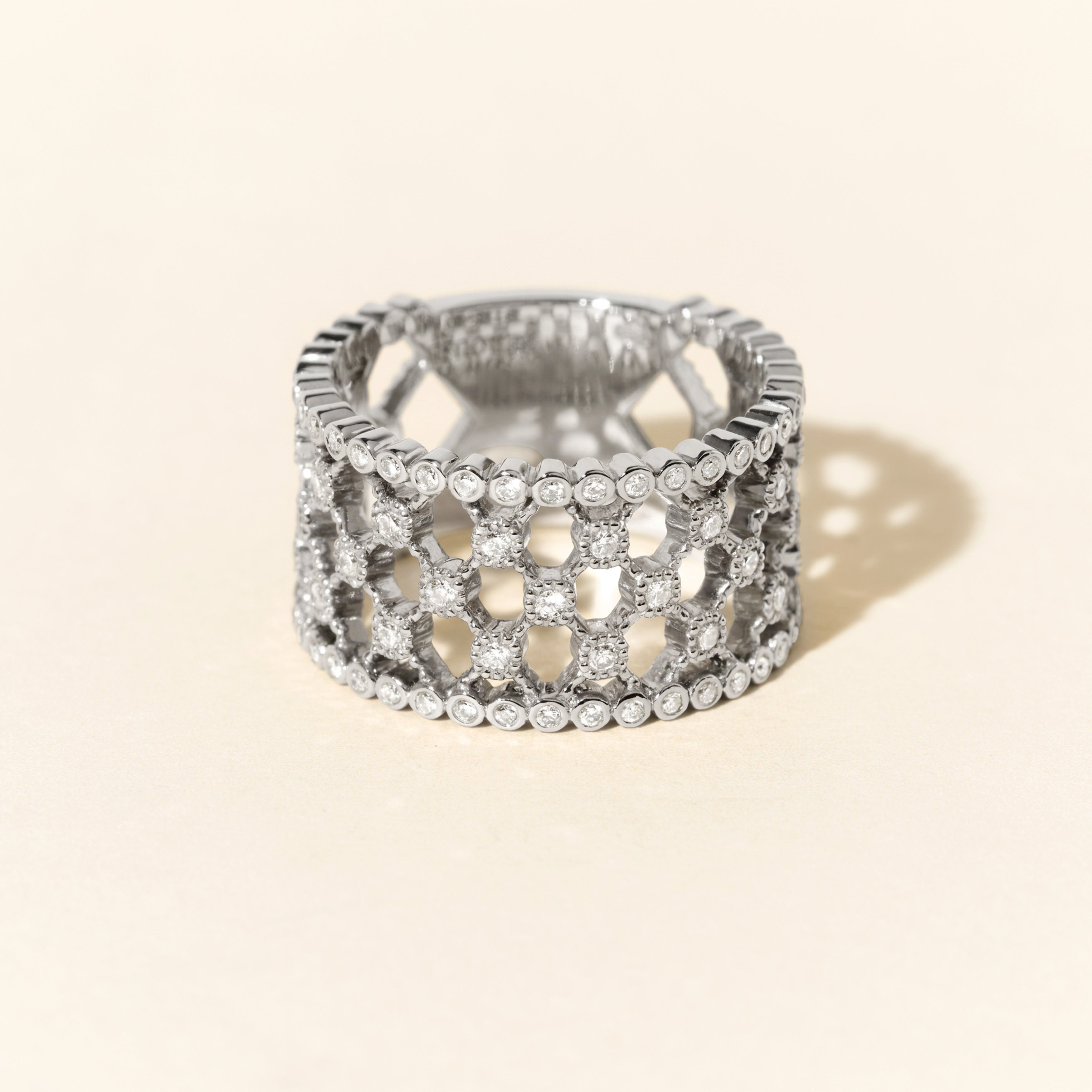 Bague Blanche diamants serti clos - Or blanc