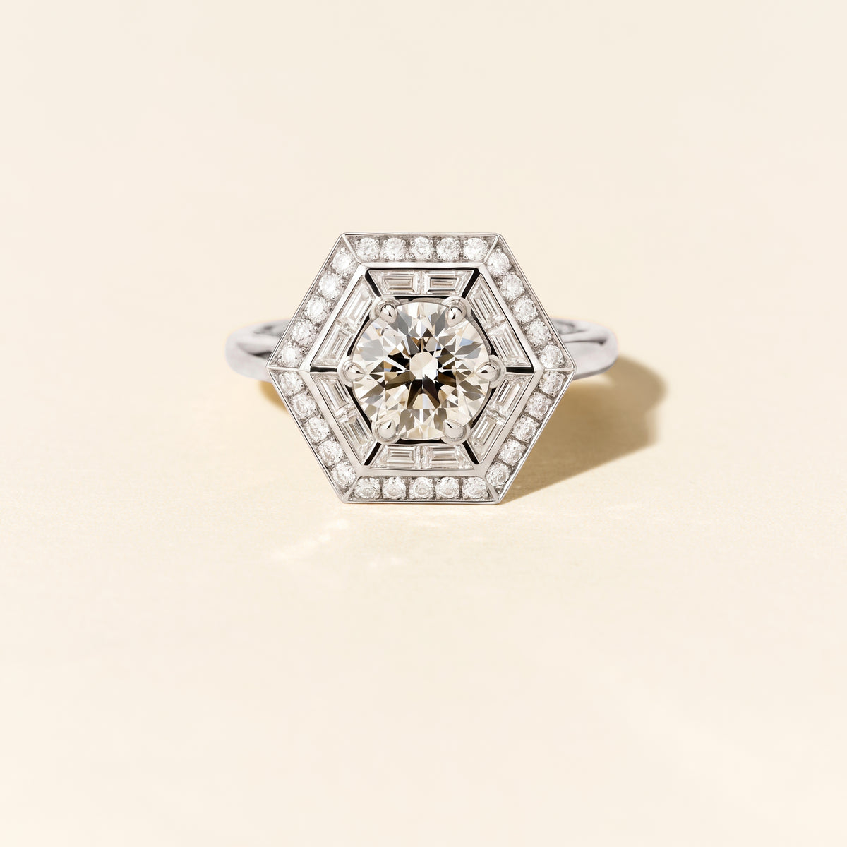Bague Dallas Hexagon GM 0.80 carat - Or blanc