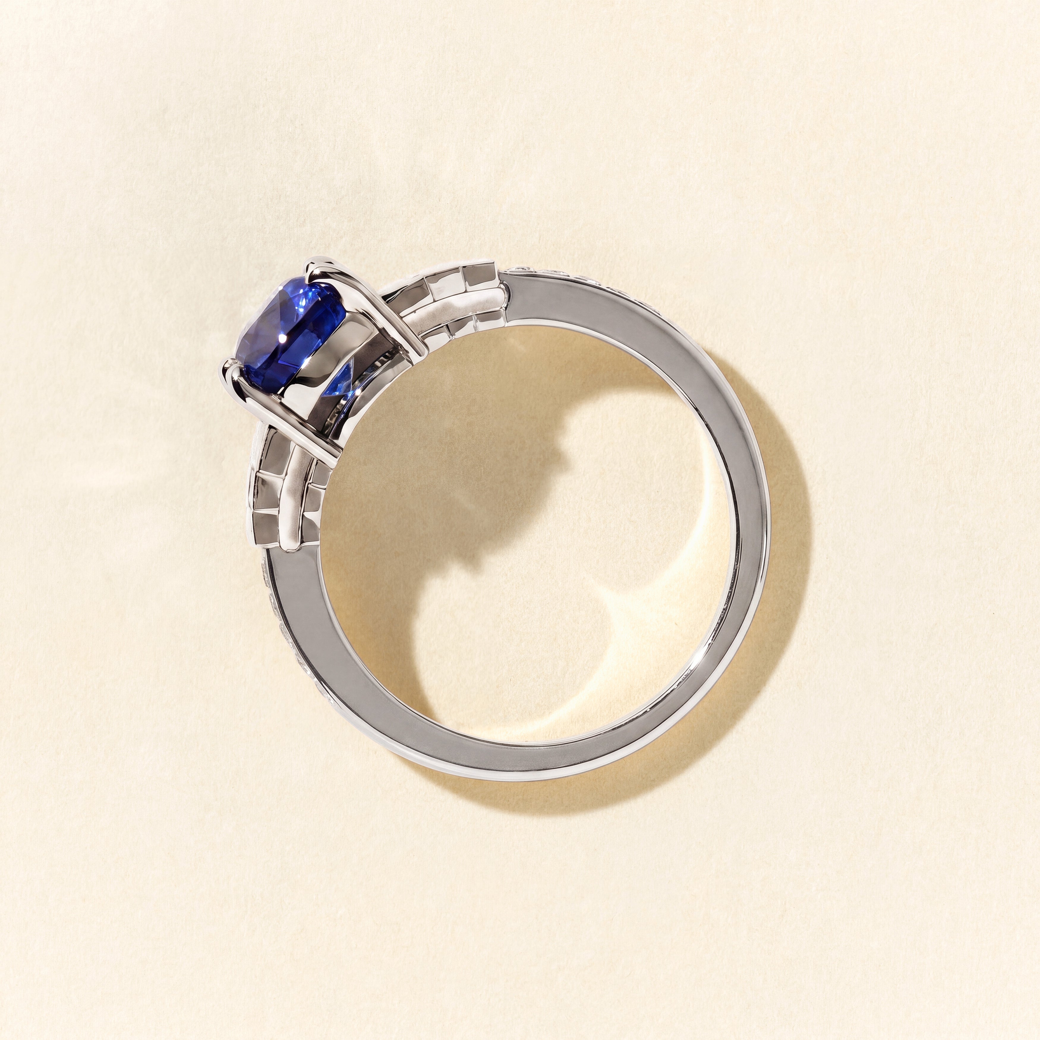 Bague Gatsby Triple diamants baguette et saphir - Or blanc