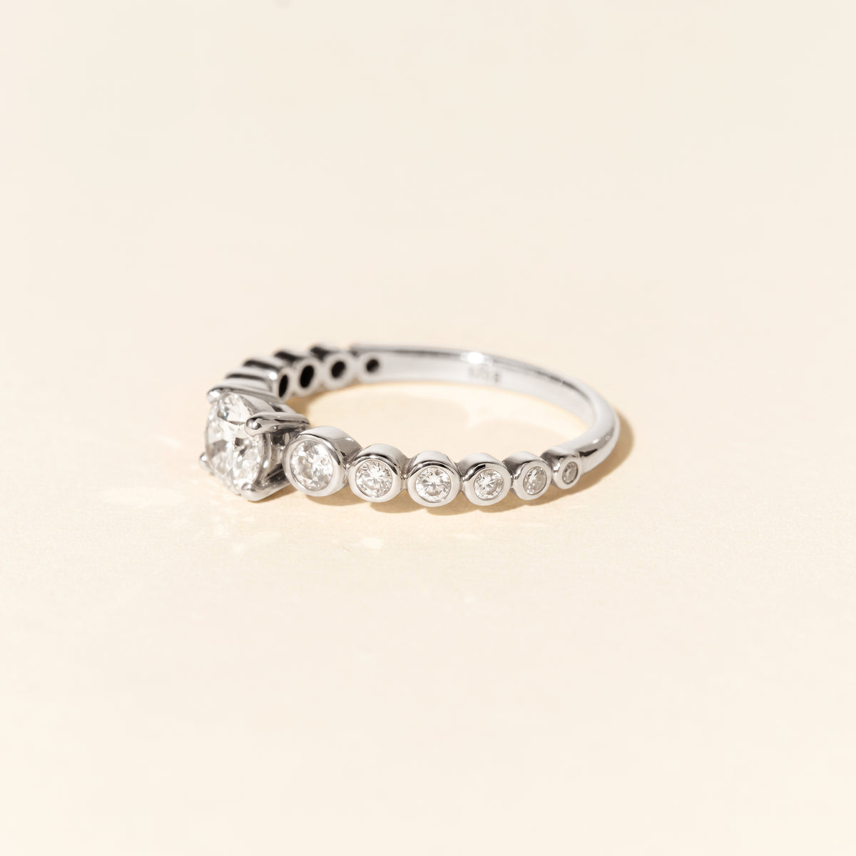 Bague Jeanne 0.70 carat - Or blanc