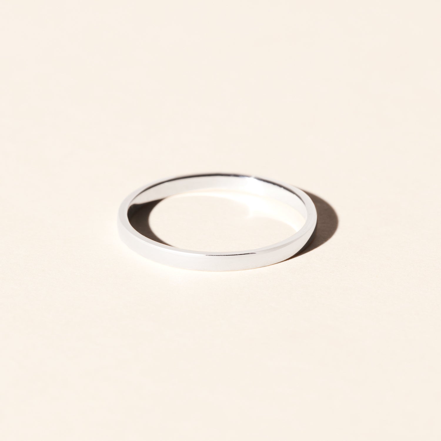 Laurel wedding ring 2.00mm - Platinum
