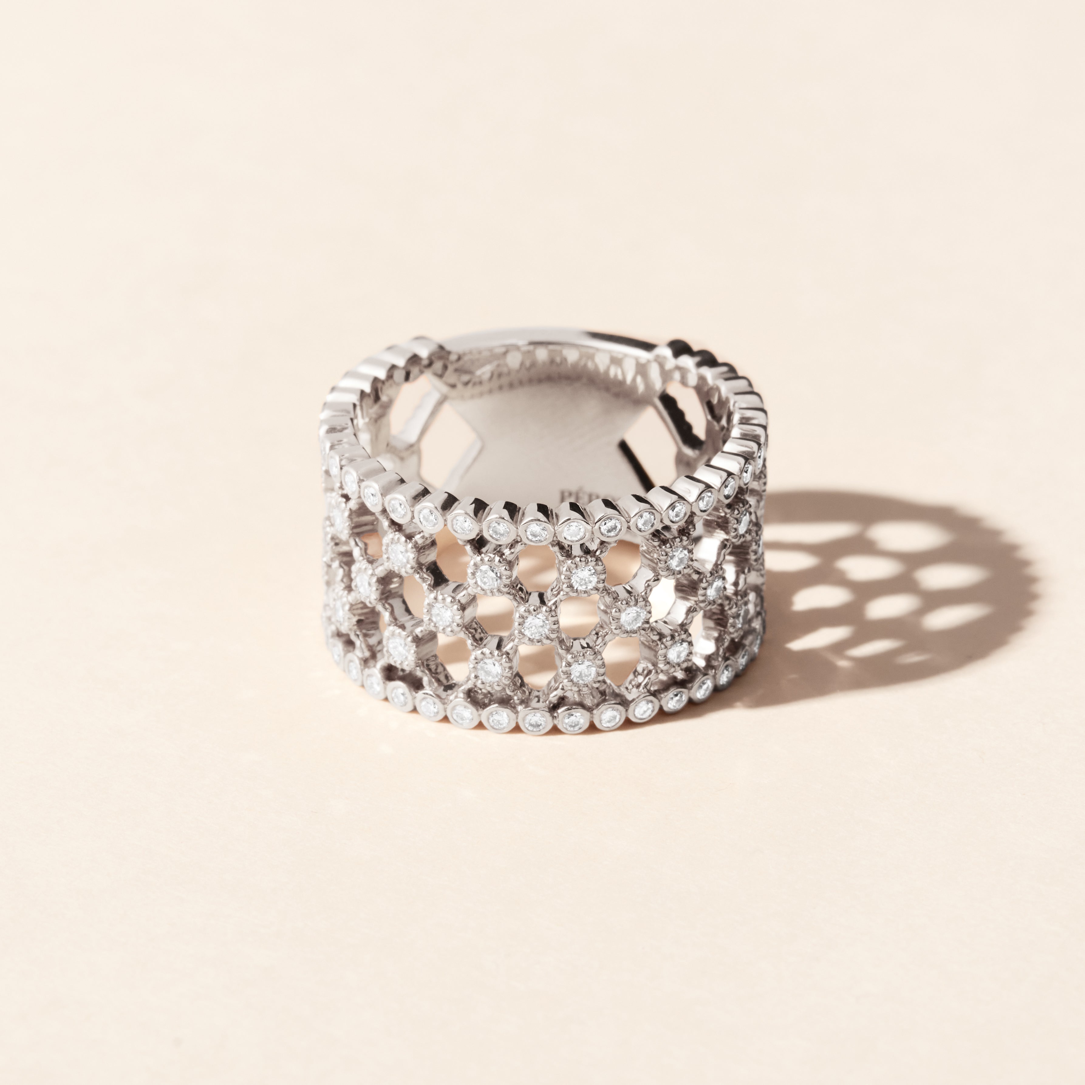 Bague Blanche diamants serti clos - Or blanc