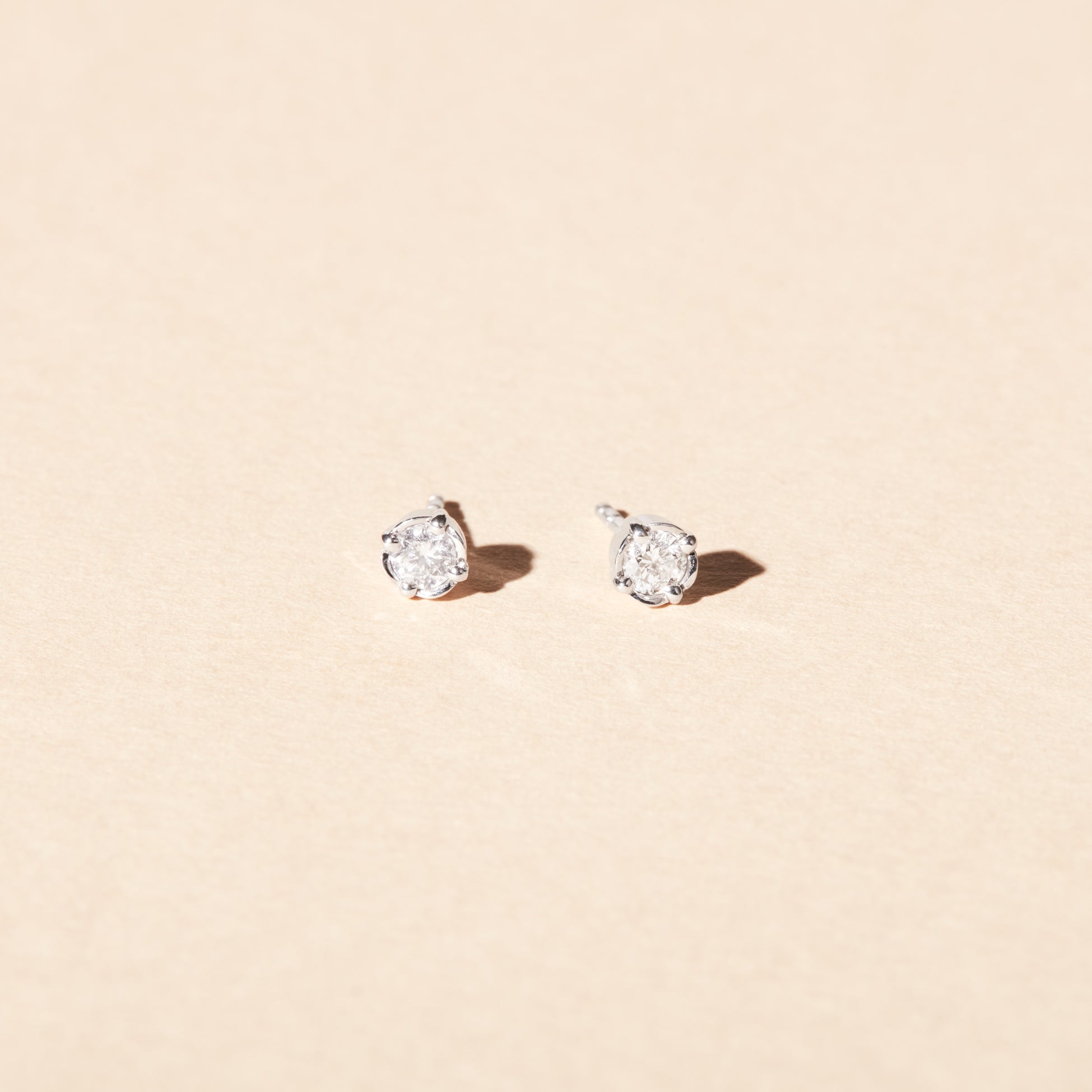 Boucles d'oreilles - Serti Pérouse - Diamants - Or blanc