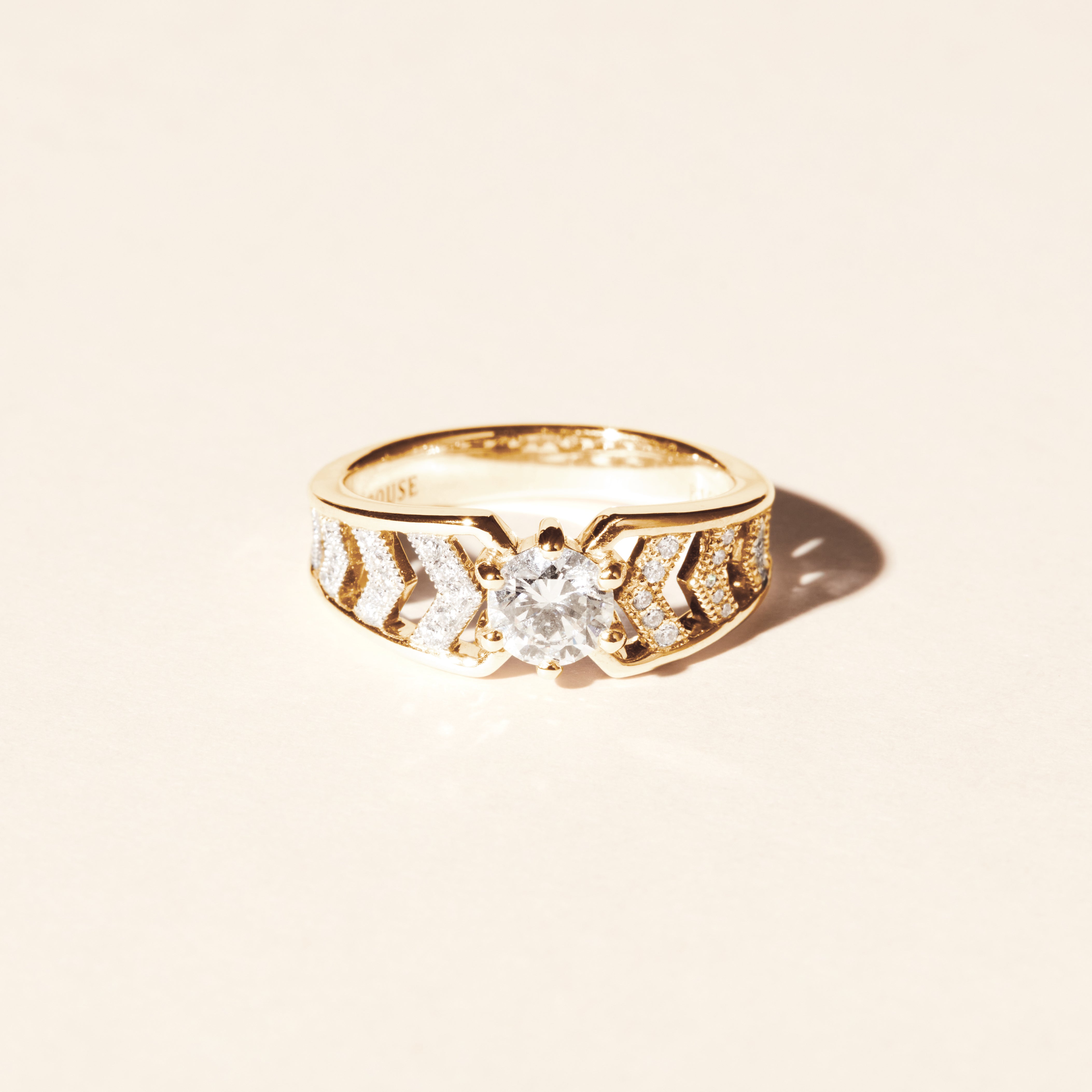 Anna diamond ring - Yellow gold