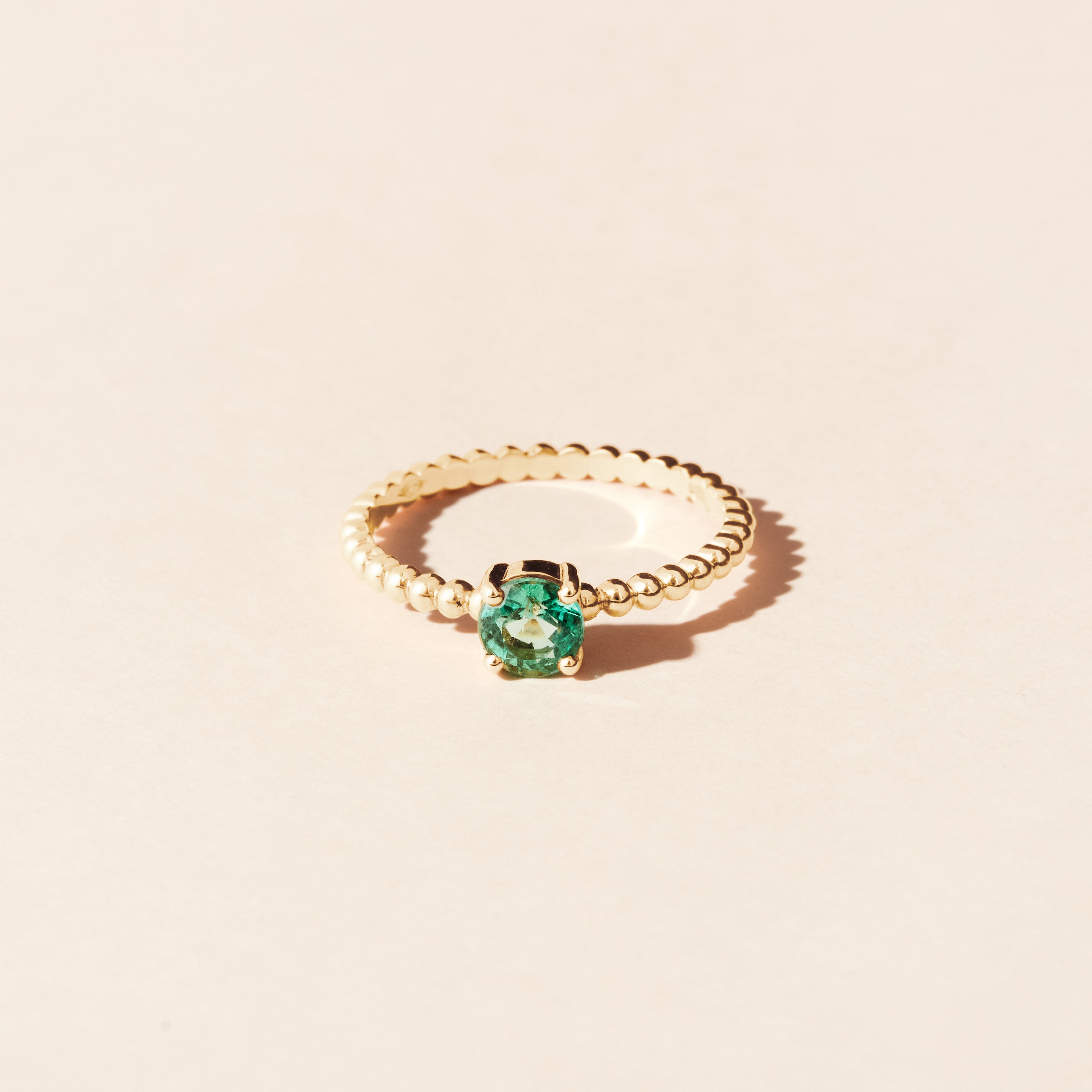Alma Solitaire Emerald Ring - Yellow Gold