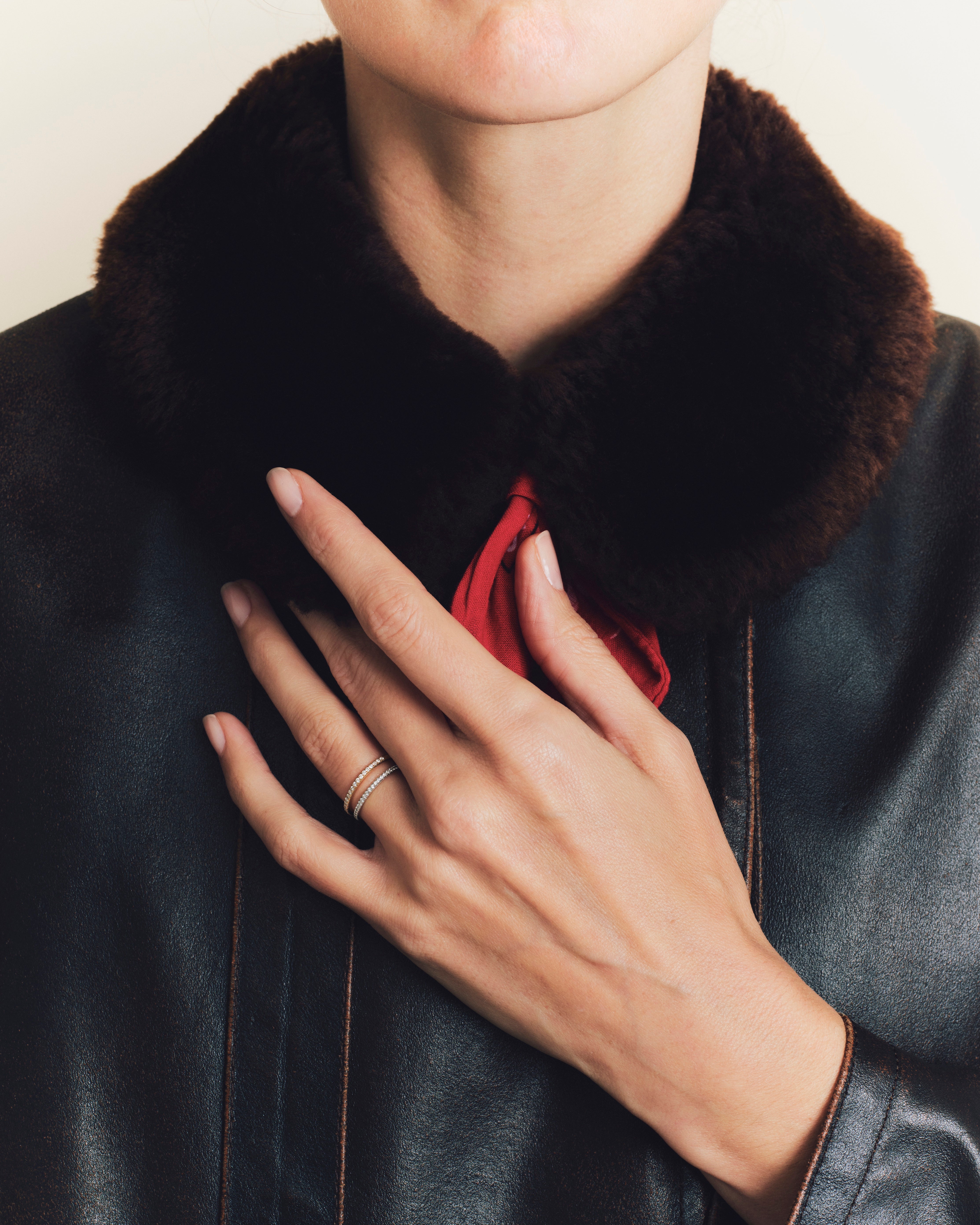 Hibiscus diamond wedding band, 1.50mm - White gold