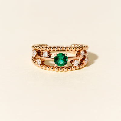 Alma Trio ring with emerald and diamonds, small size - Rose gold