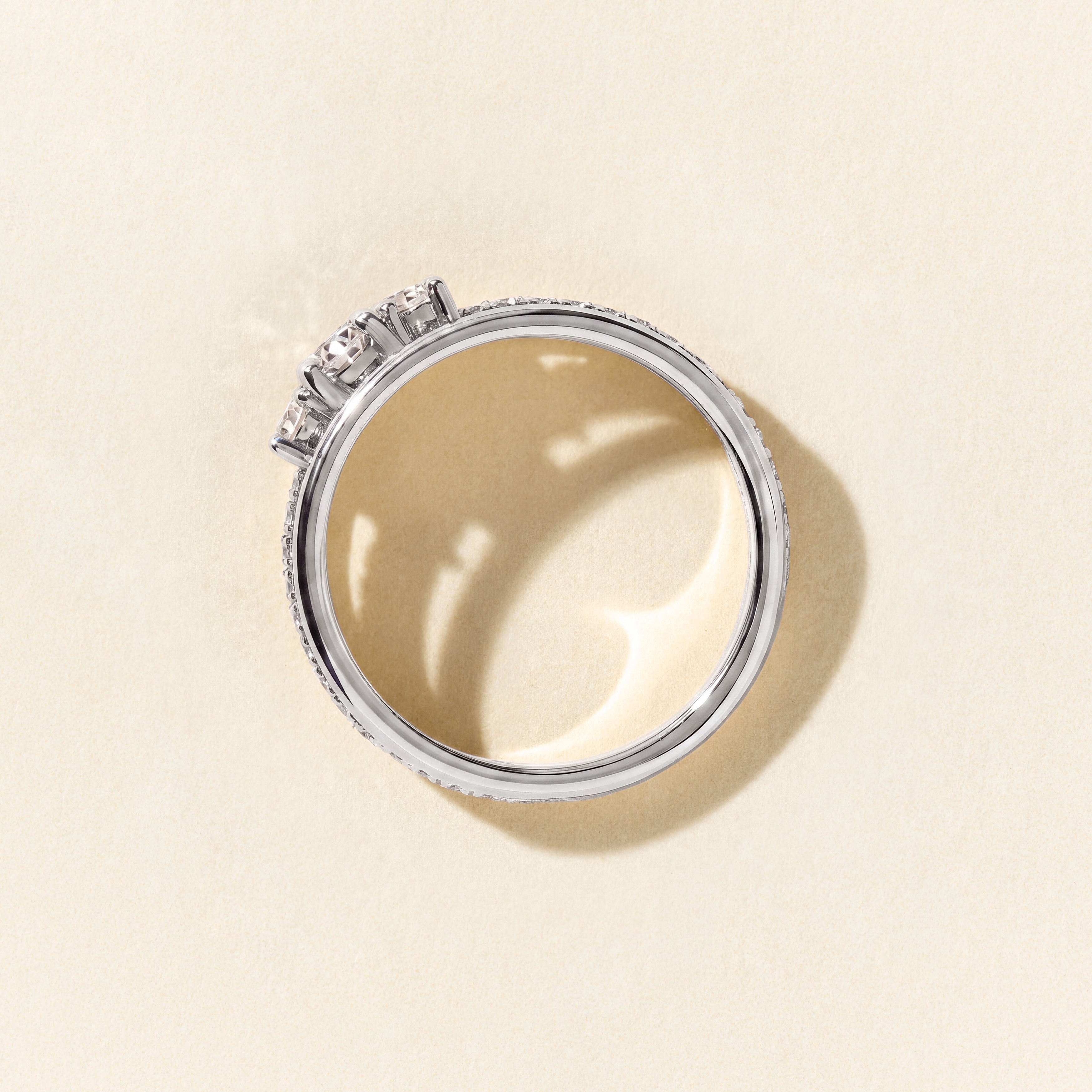 Bague Alma Trio diamants ovales et ronds 0.40 carat - Or blanc