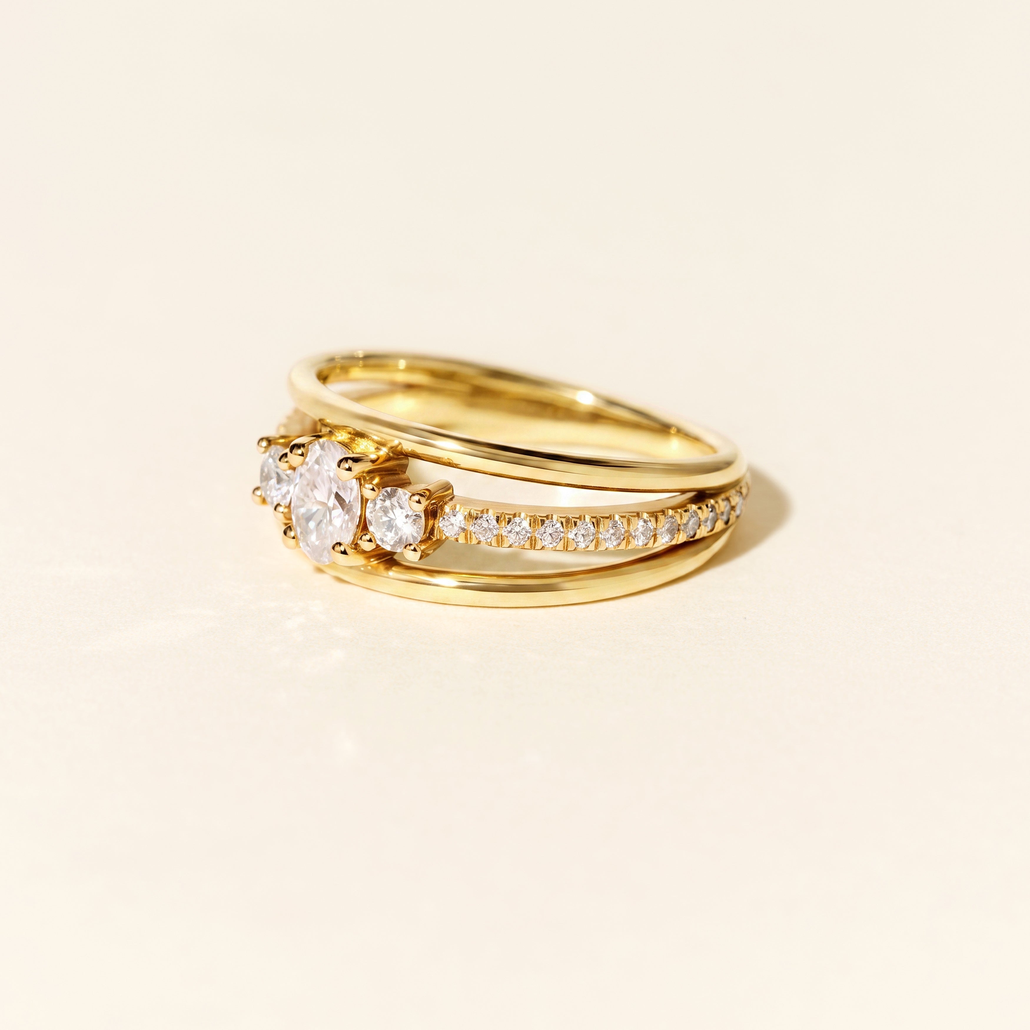 Bague Alma Trio diamants ovales et ronds 0.40 carat - Or jaune