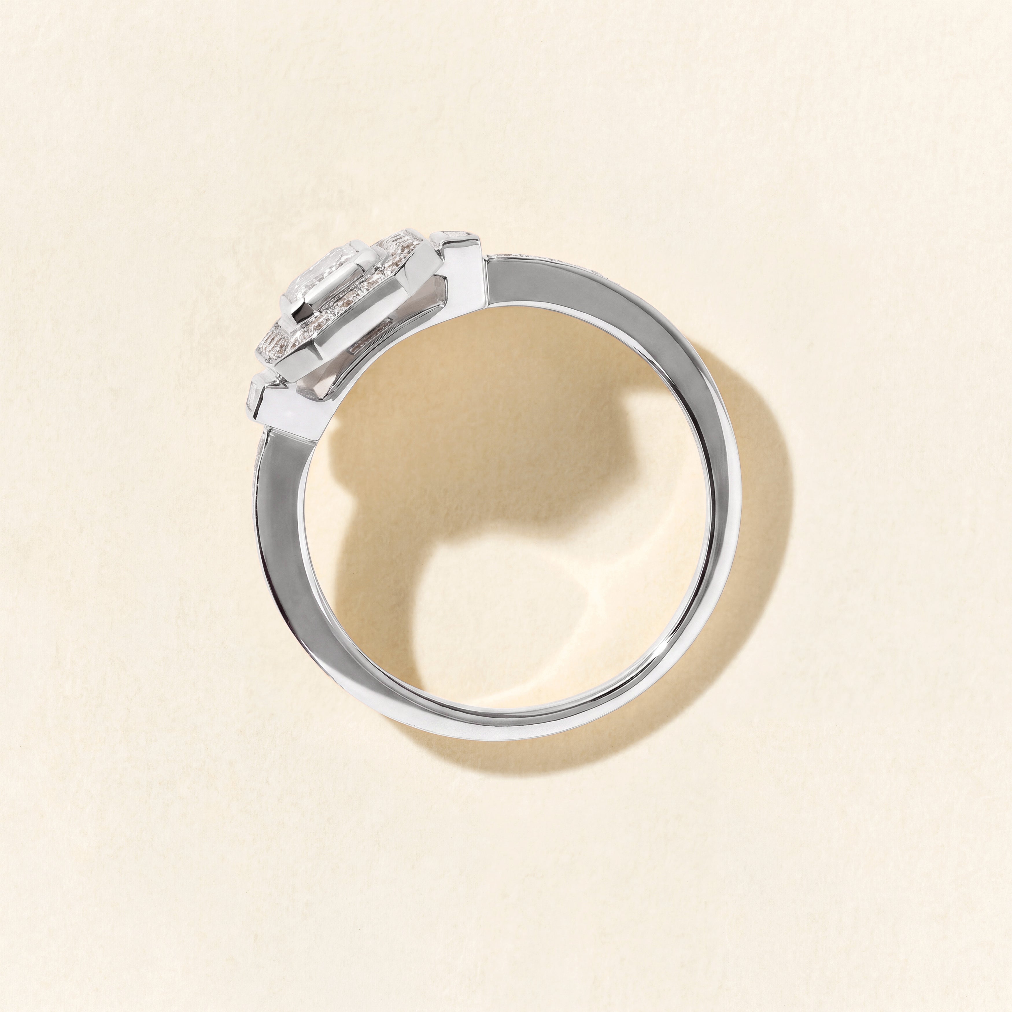 Bague Art déco Signature trapèze diamants 0.60 carat - Or blanc
