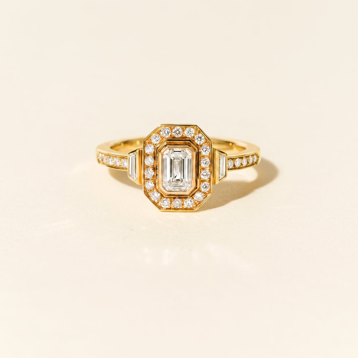 Bague Art déco Signature trapèze diamants 0.60 carat - Or jaune