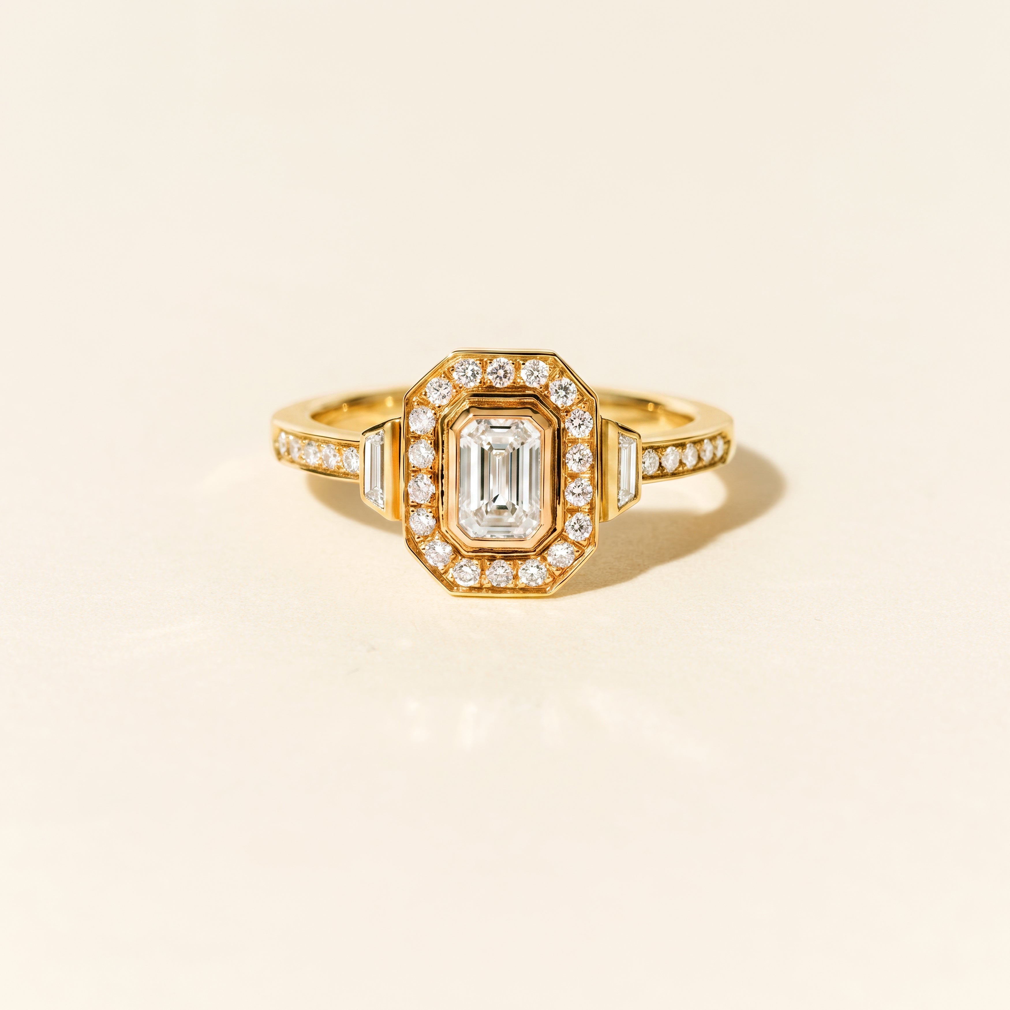 Bague Art déco Signature trapèze diamants 0.40 carat - Or jaune
