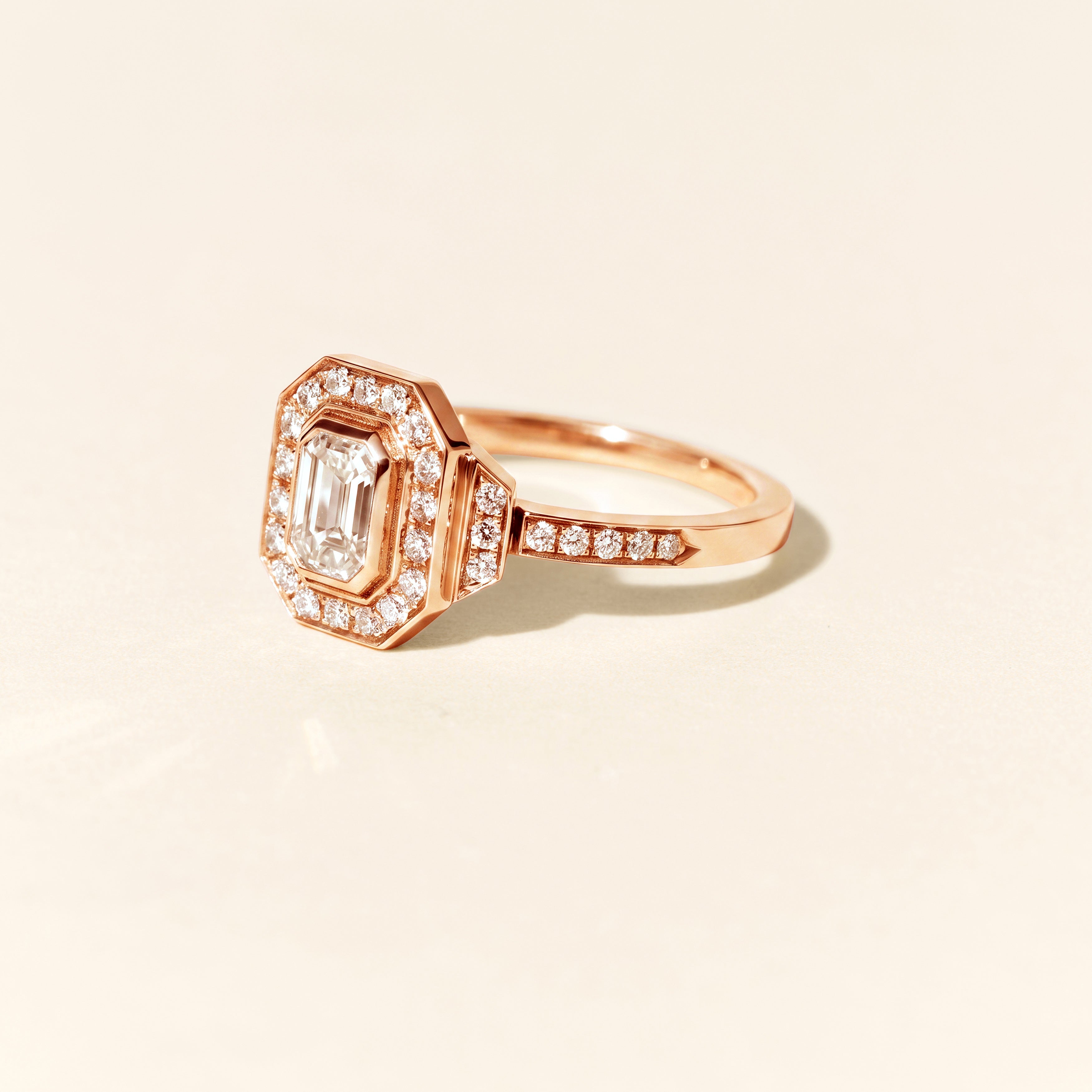 Bague Art déco Signature diamants 0.40 carat - Or rose
