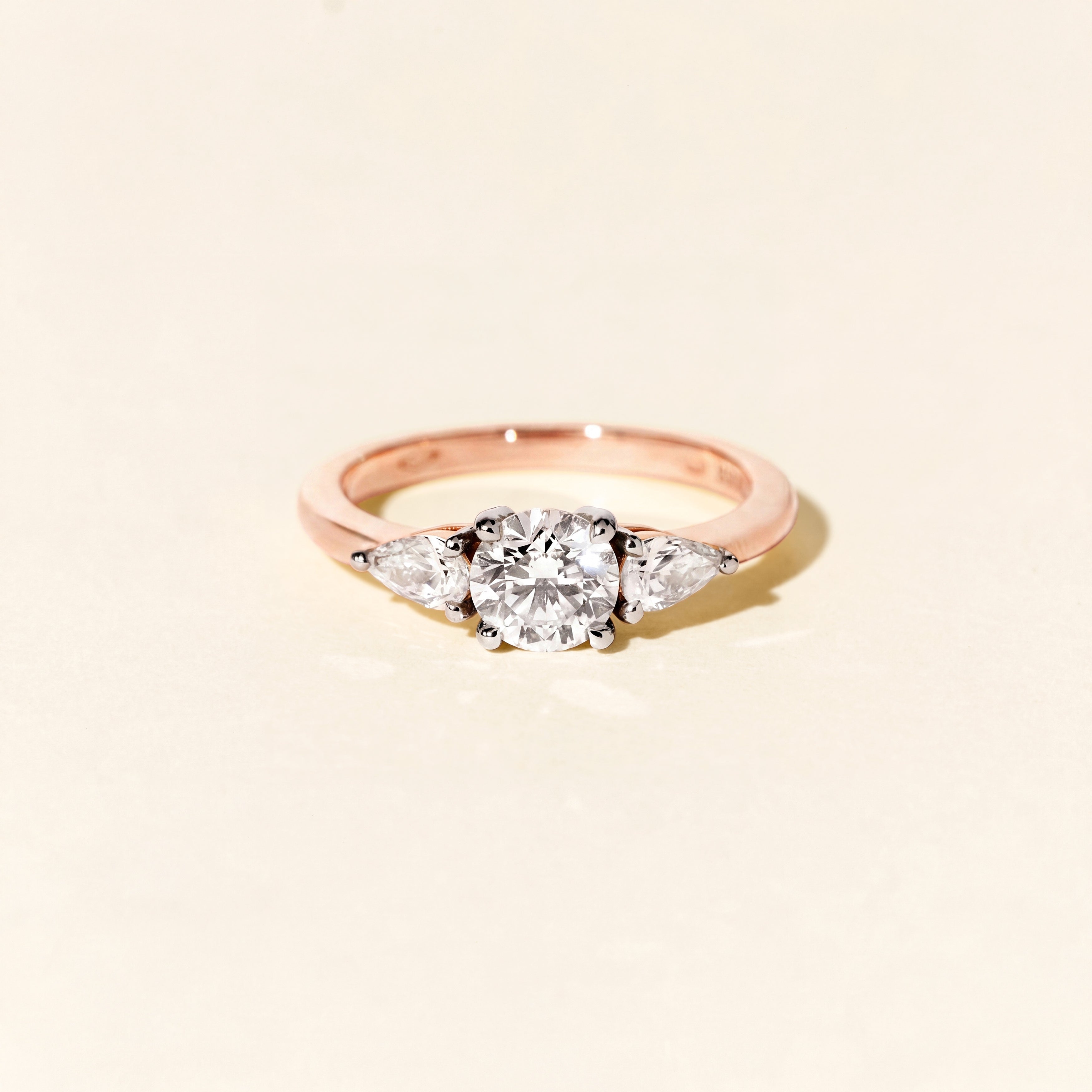 Bague Bahia diamants poire 0.80 carat - Or rose