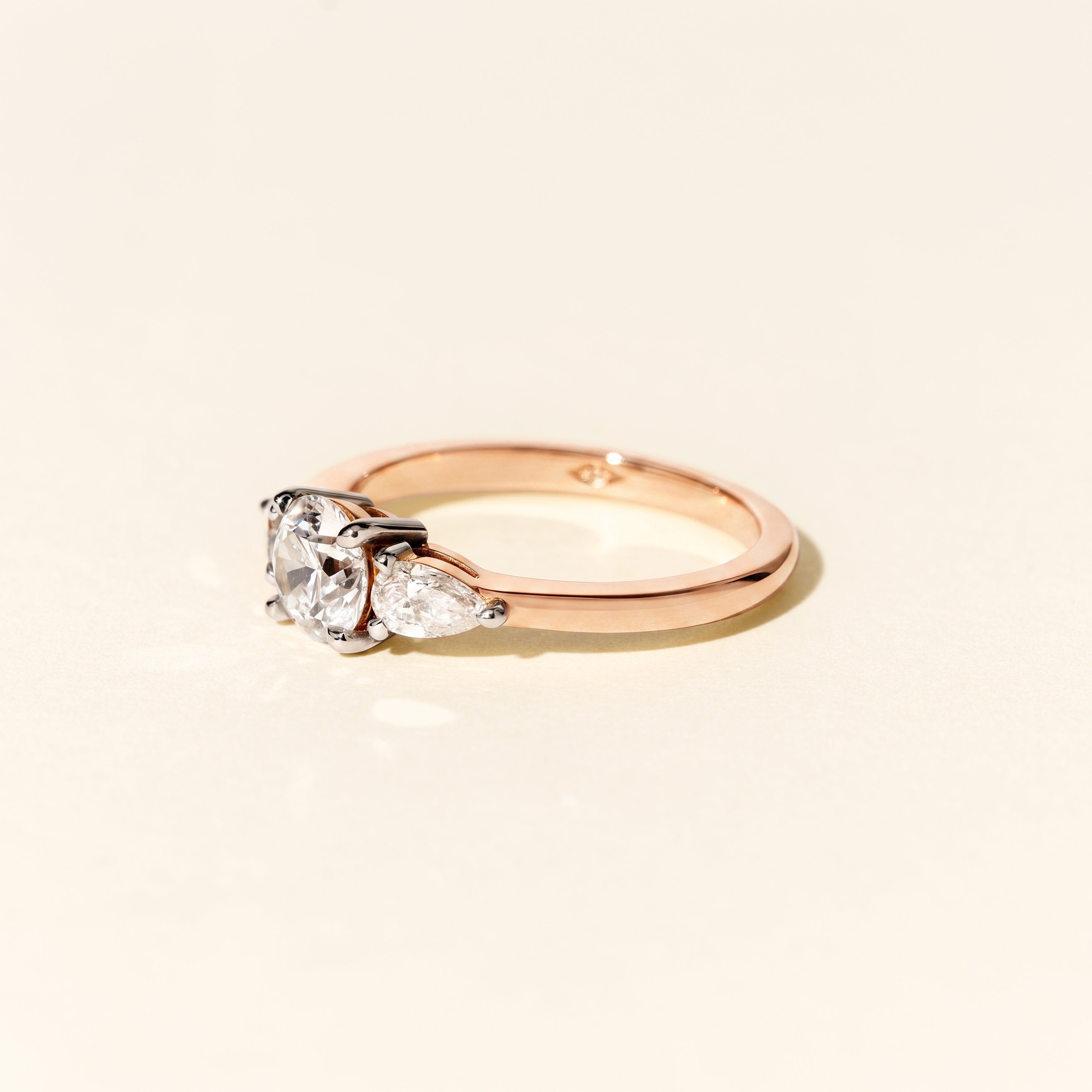 Bague Bahia diamants poire 0.70 carat - Or rose