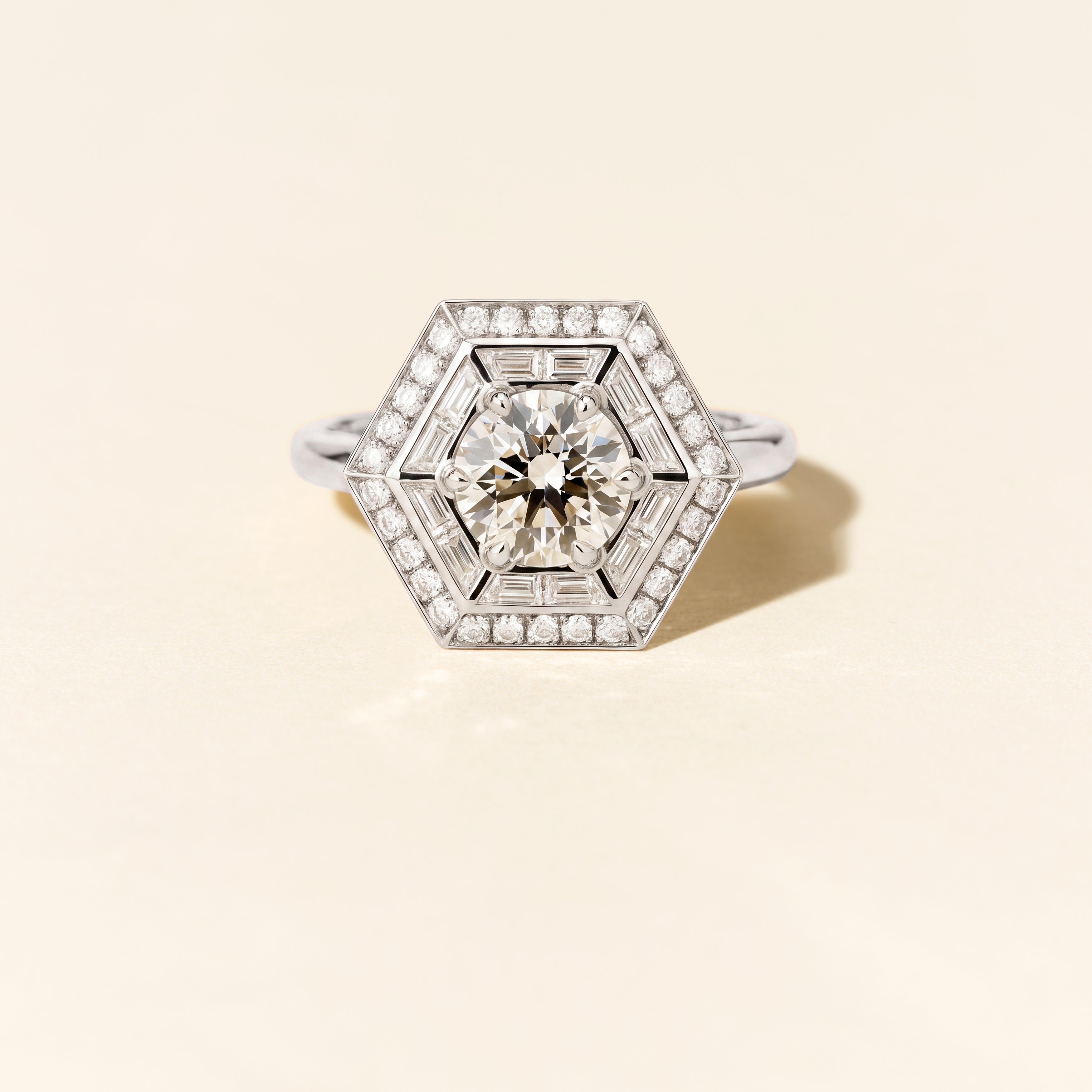 Bague Dallas Hexagon GM 0.80 carat - Or blanc