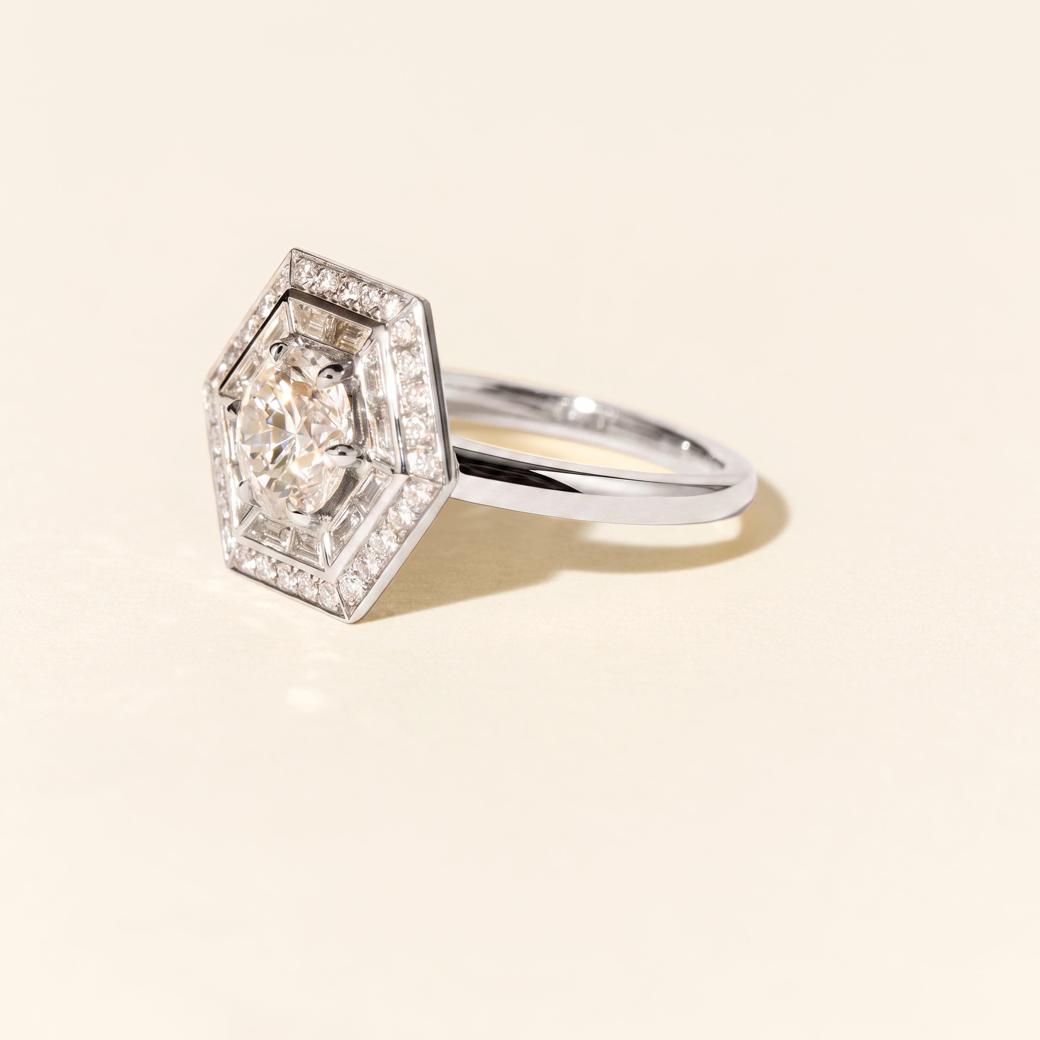 Bague Dallas Hexagon GM 0.80 carat - Or blanc