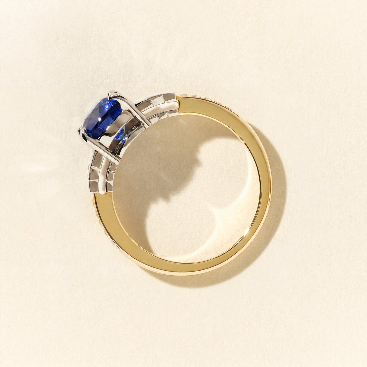 Bague Gatsby Triple diamants baguette et saphir - Or jaune
