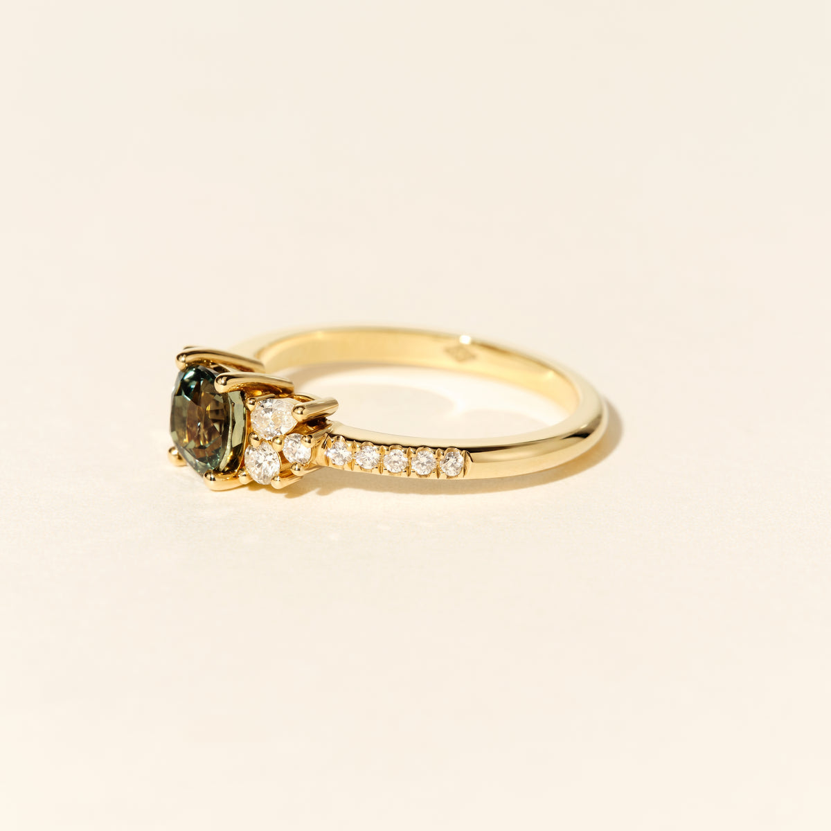 Bague Grenade saphir vert PM - Or jaune