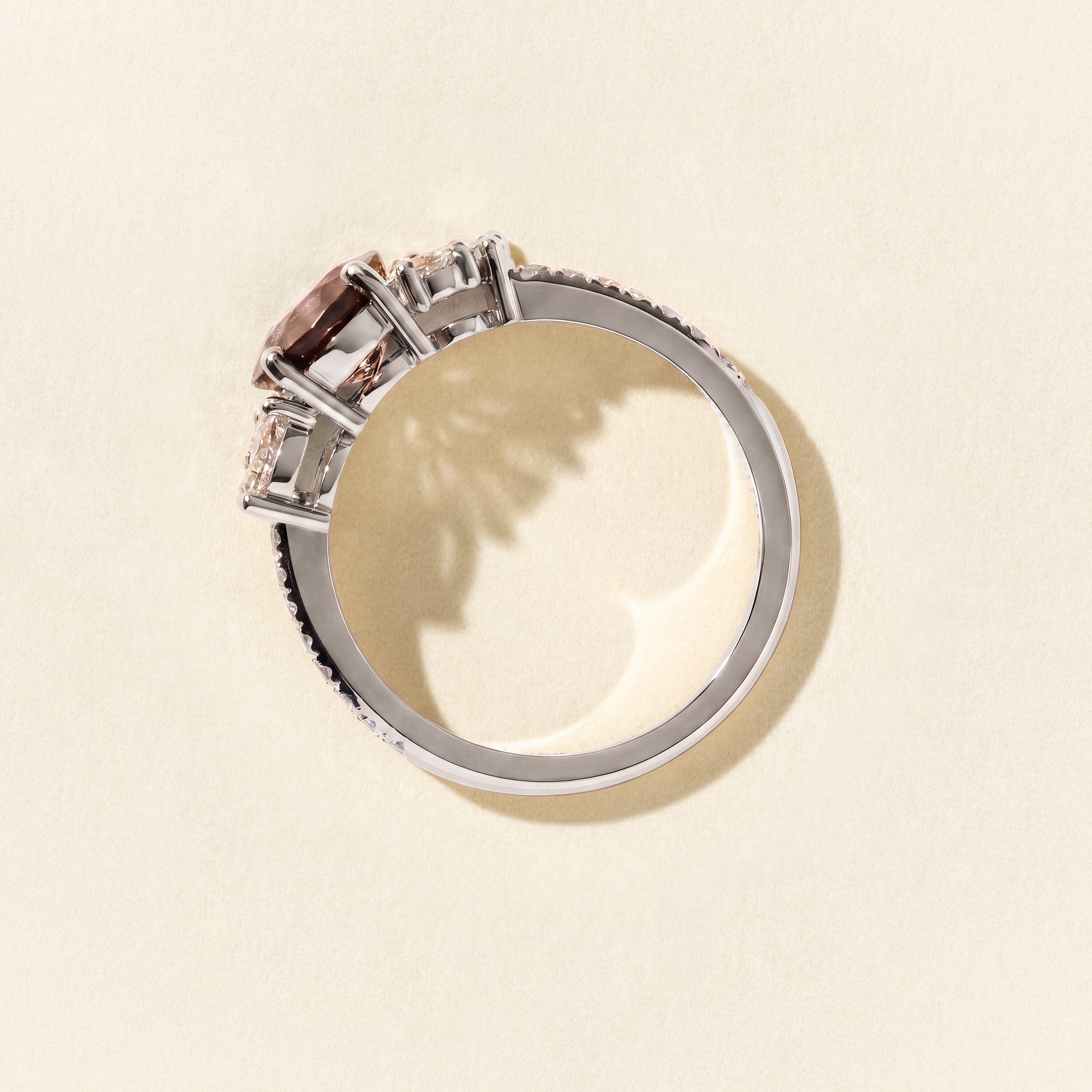 Bague Grenade spinelle gris et diamants GM - Or blanc