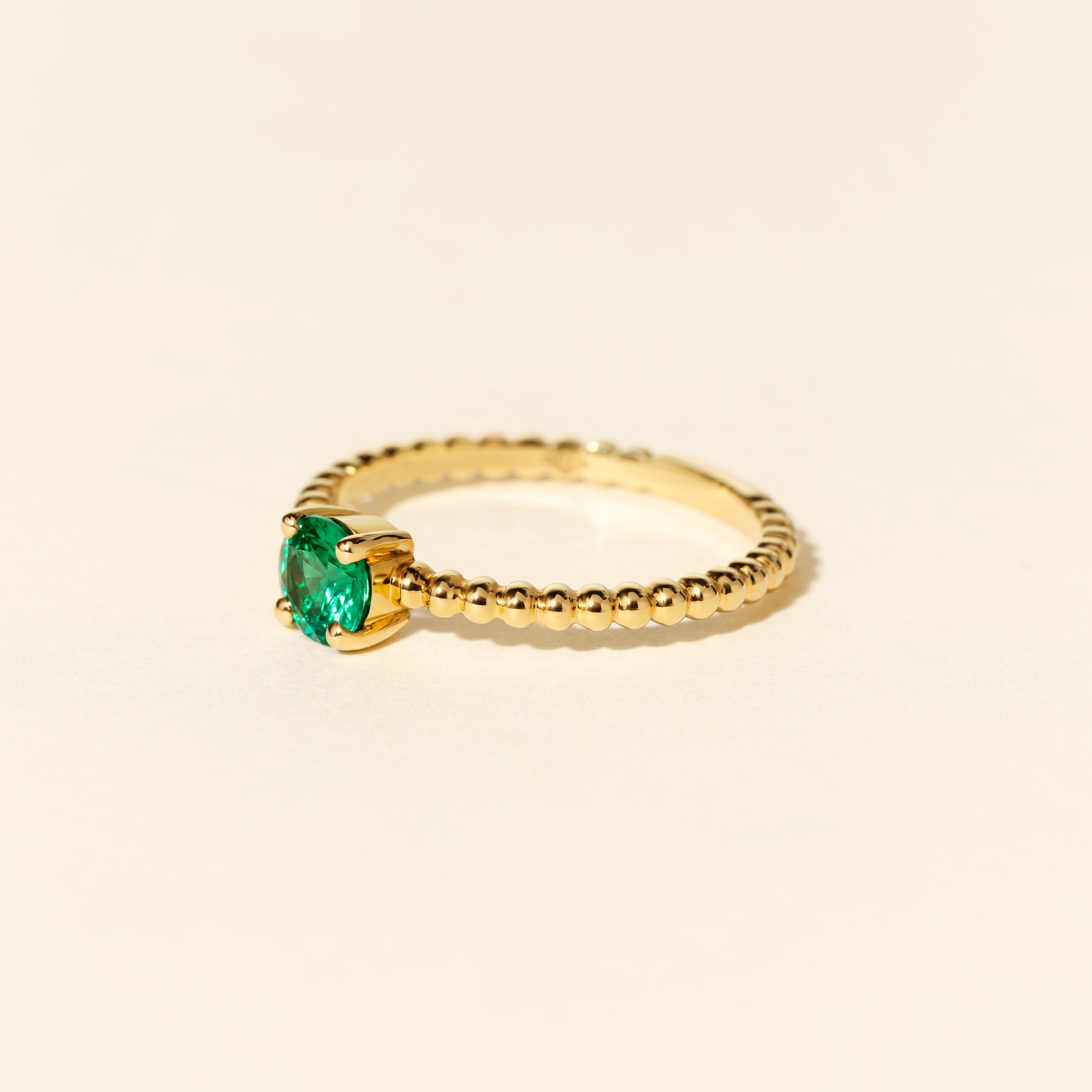 Bague Alma Solitaire émeraude - Or jaune