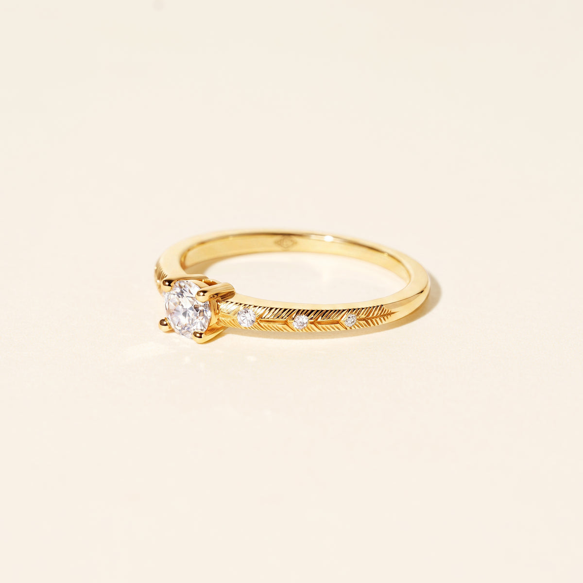 Bague Thaïs diamants 0.30 carat - Or jaune