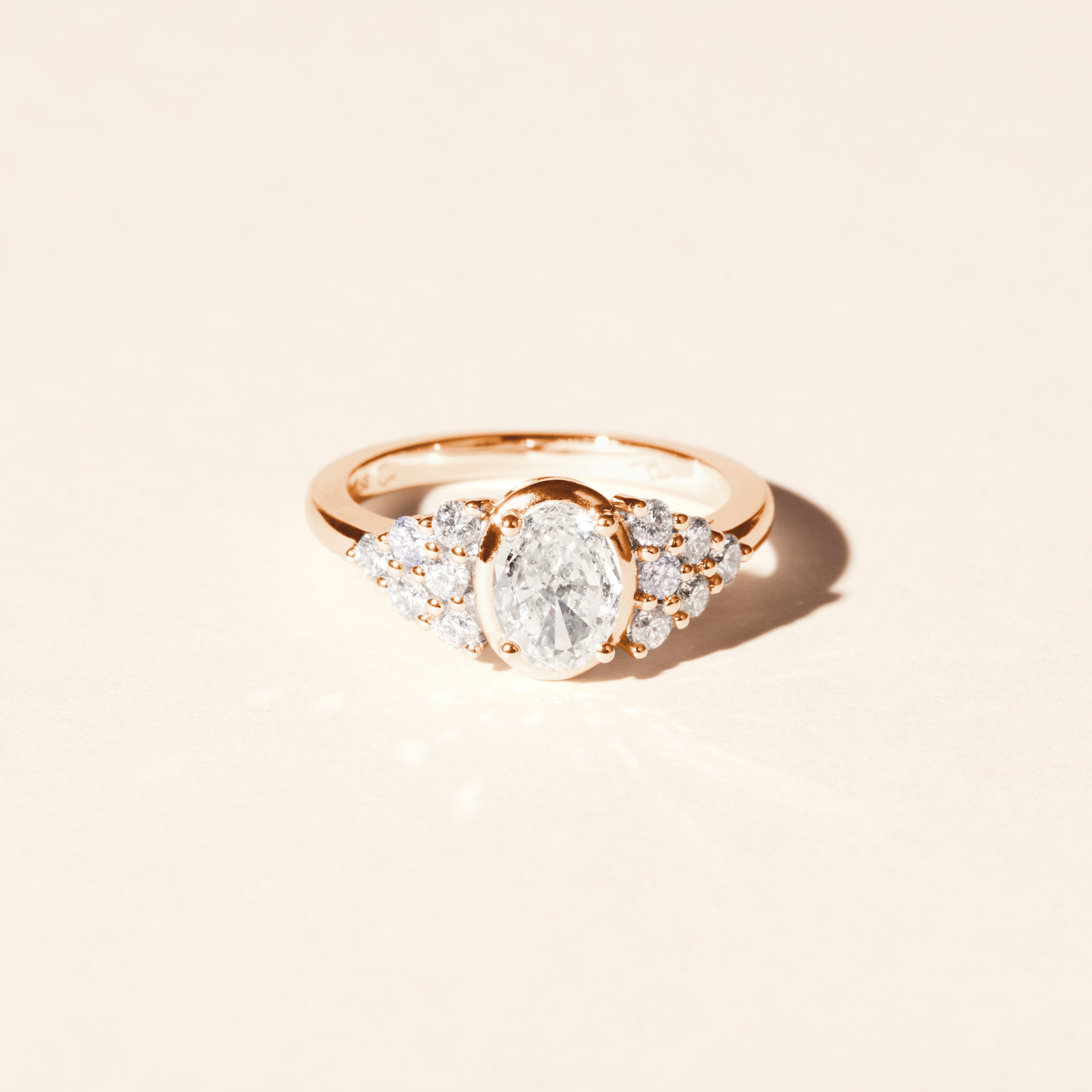 Amazon ring with small diamonds, 0.70 carat - Rose gold
