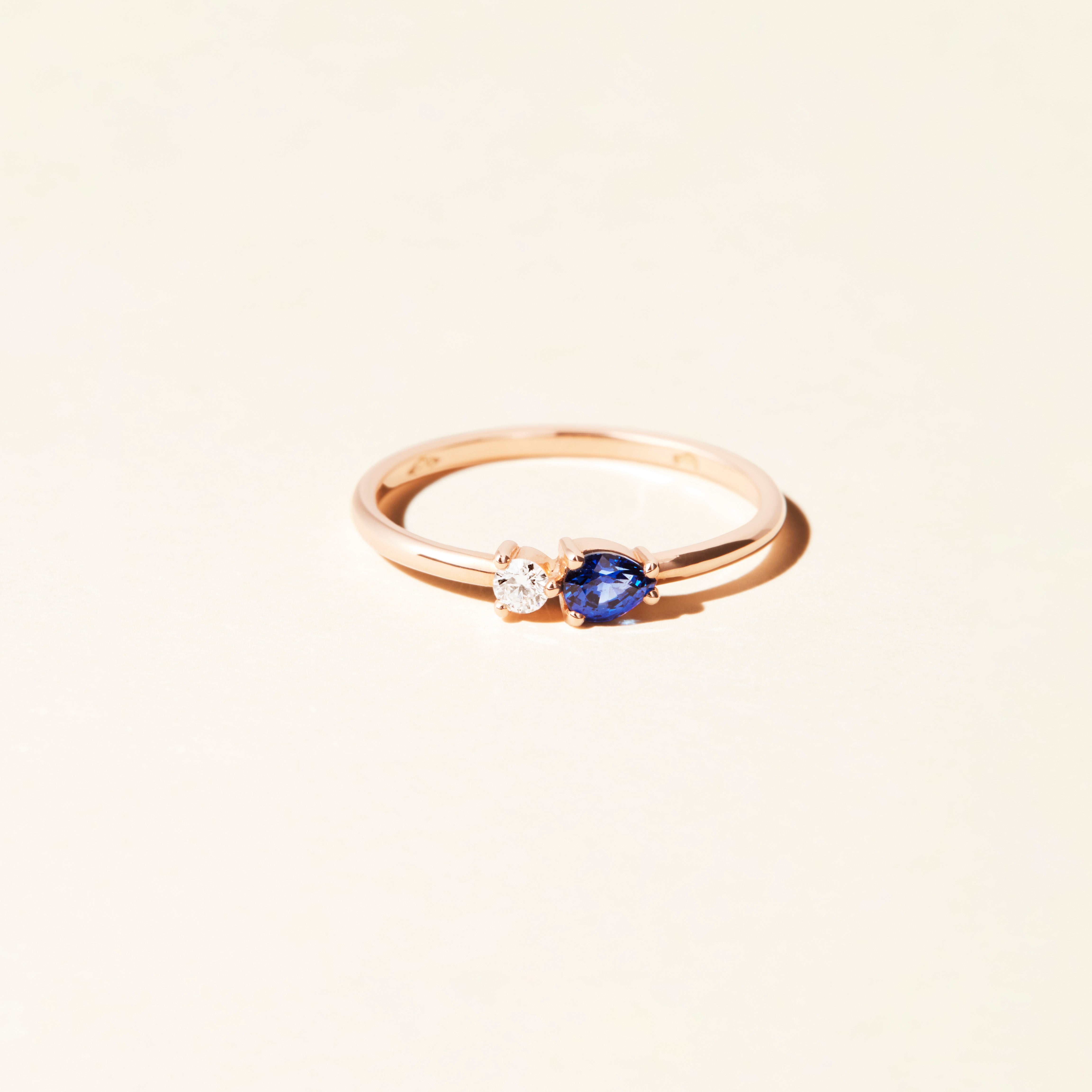 Bague Jasmin saphir bleu et diamant - Or rose