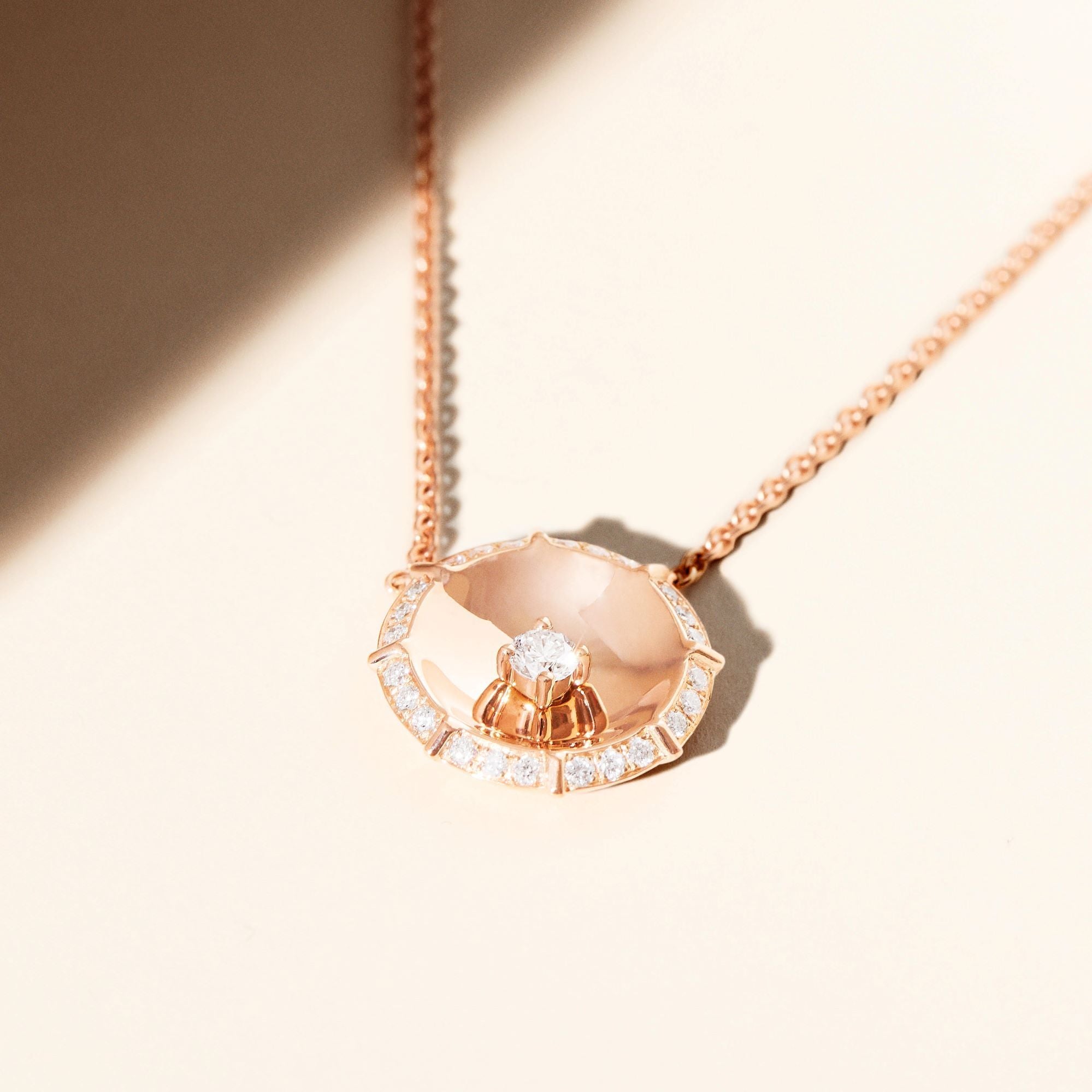 Collier - Bouquet - Diamants - Or jaune