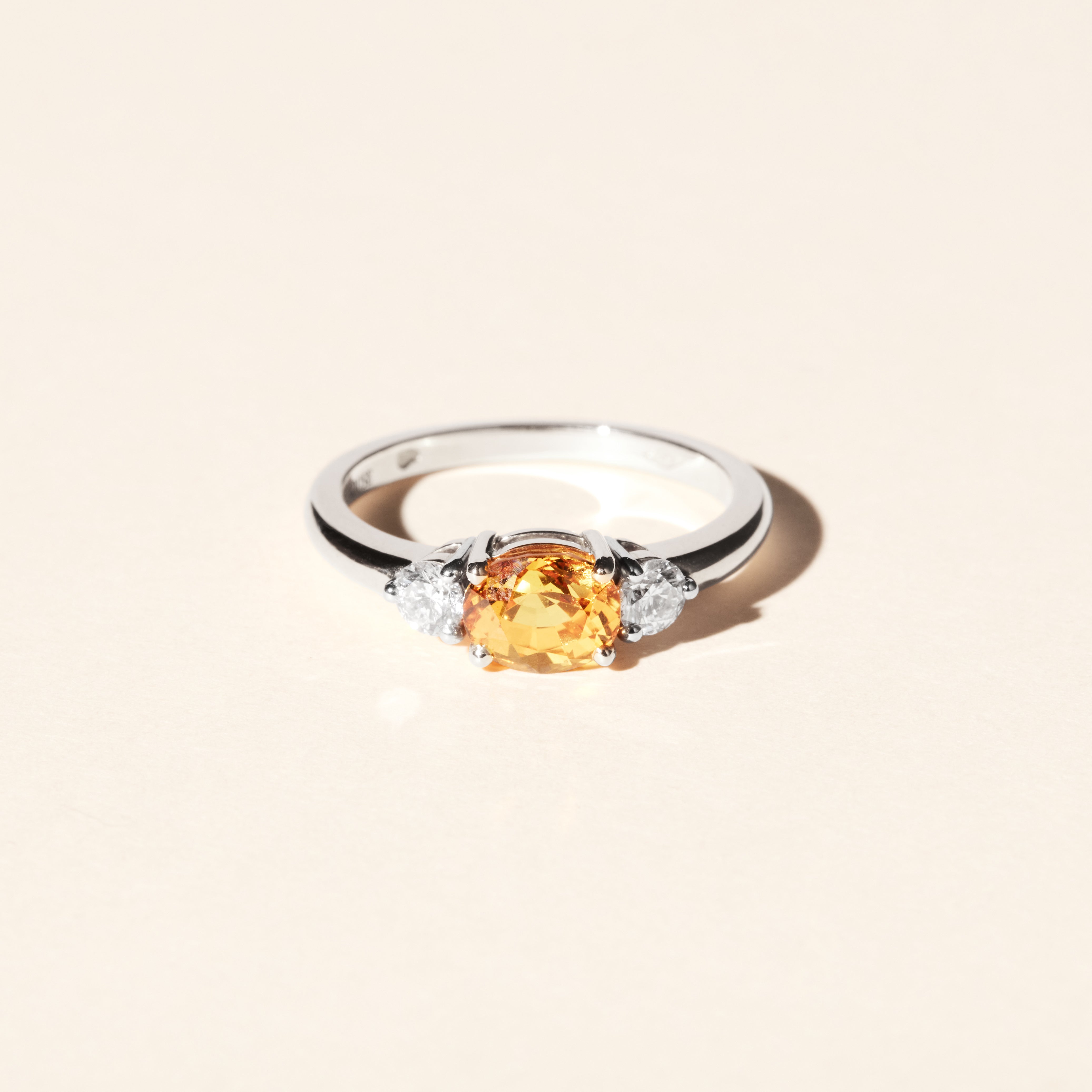 Bague Bahia saphir jaune et diamants - Or blanc