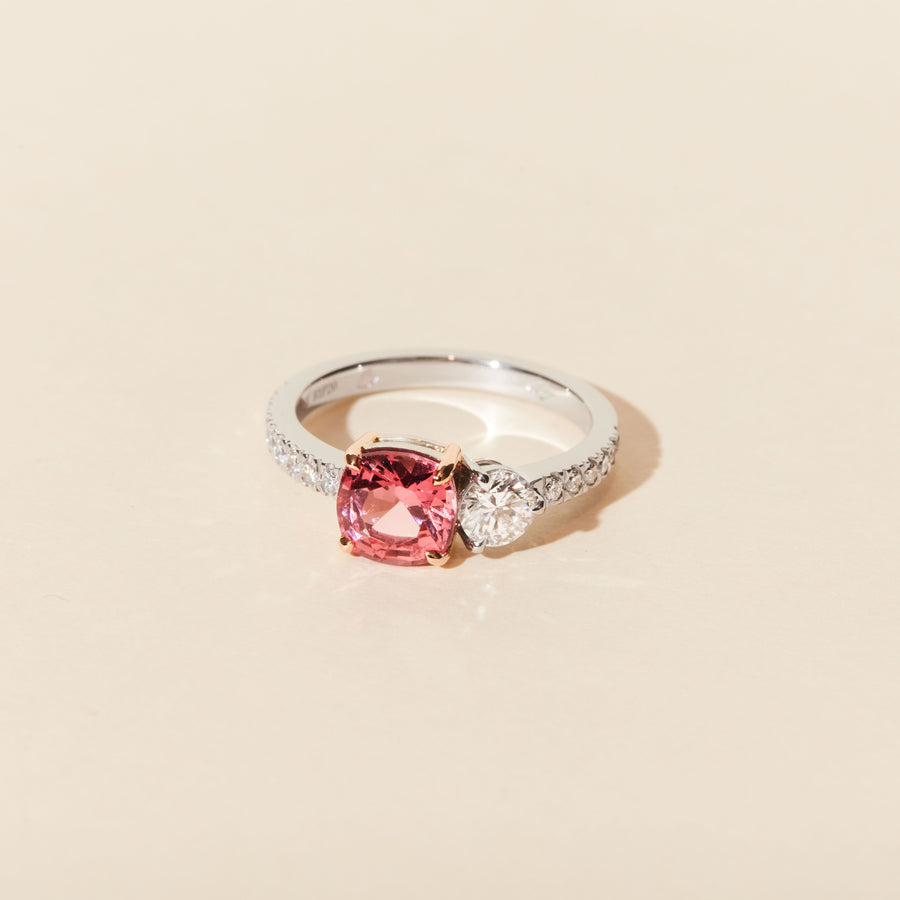 Bague Soho spinel rose et diamants, pièce unique
